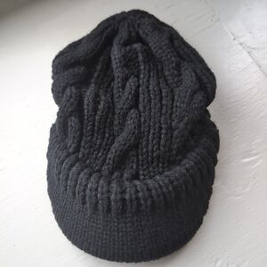 Black chunky cable knit extra small beanie with visor bill
